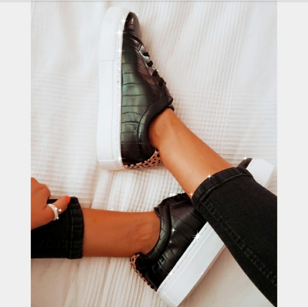 🚨Leopard Sneaker collection// black lace up - Picture 3 of 8